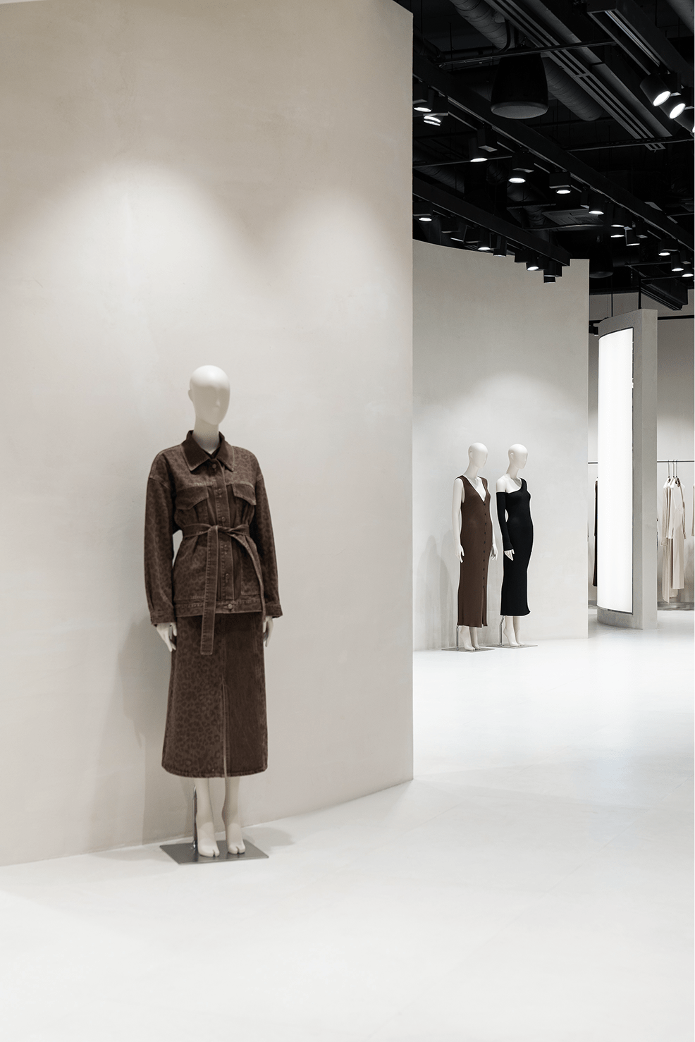 Brusnika — womenwear brand