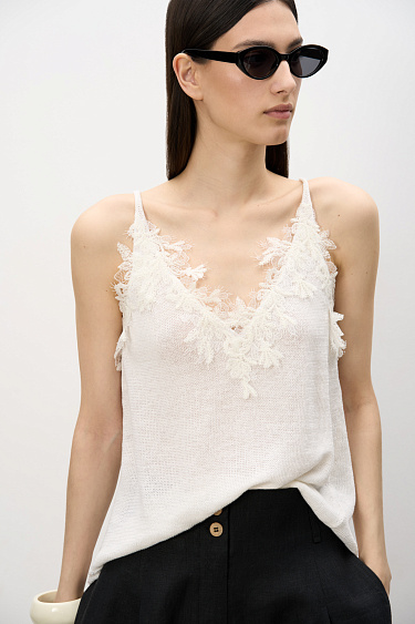 Linen top with lace - BRUSNIKA Women Clothes