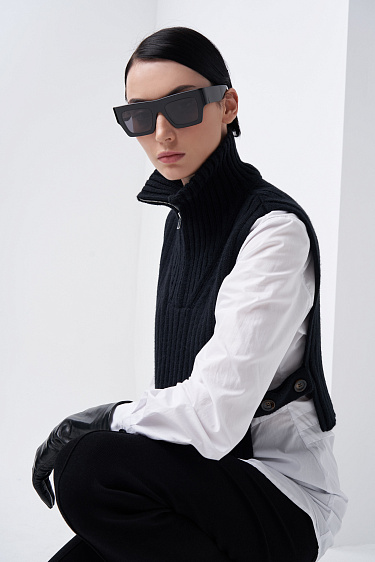 Crop knit vest - BRUSNIKA Women Clothes