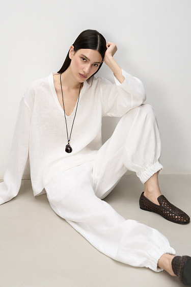 100% linen V-neck shirt - BRUSNIKA Women Clothes