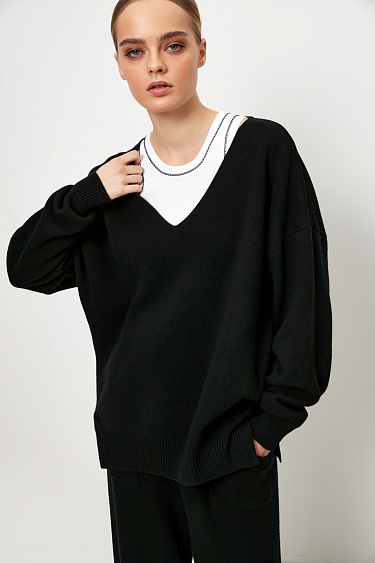 V-neck jumper - BRUSNIKA Women Clothes