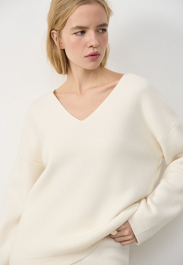 V-neck jumper - BRUSNIKA Women Clothes