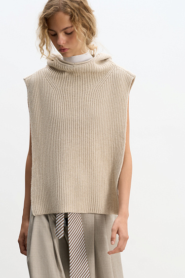 Knitted bib with hood - BRUSNIKA Women Clothes