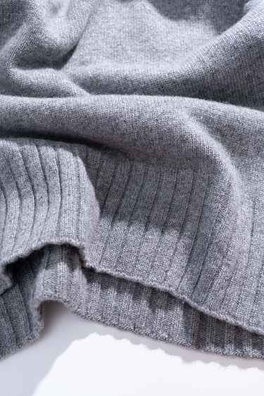 Jumper made of cashmere and wool with a high neck - BRUSNIKA Women Clothes