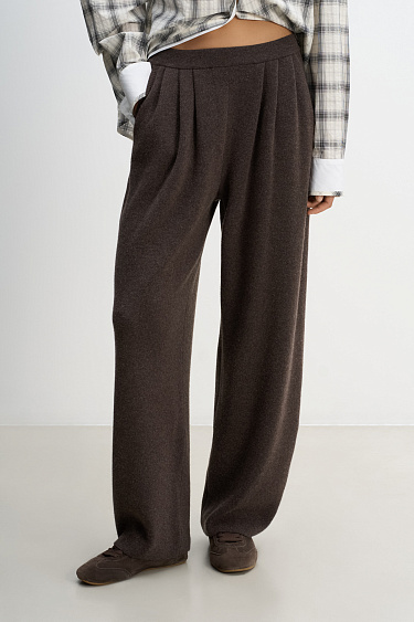 Pleated knit trousers - BRUSNIKA Women Clothes