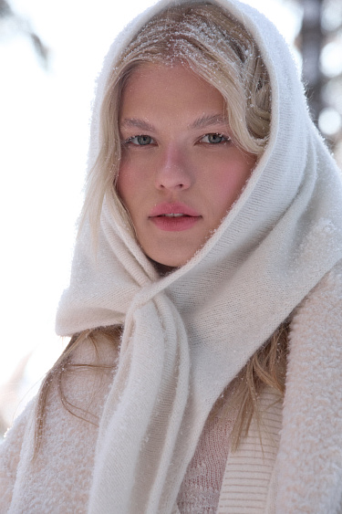 Fox-fur headscarf - BRUSNIKA Women Clothes
