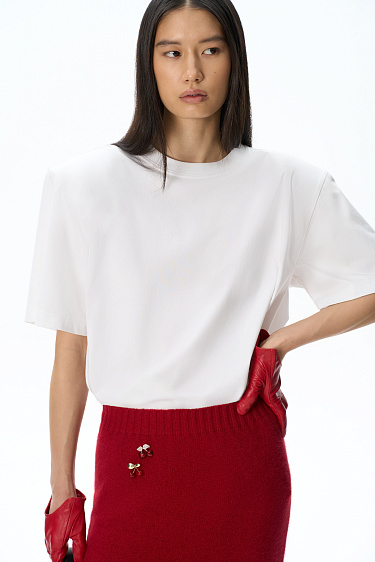 T-shirt with shoulder pads - BRUSNIKA Women Clothes