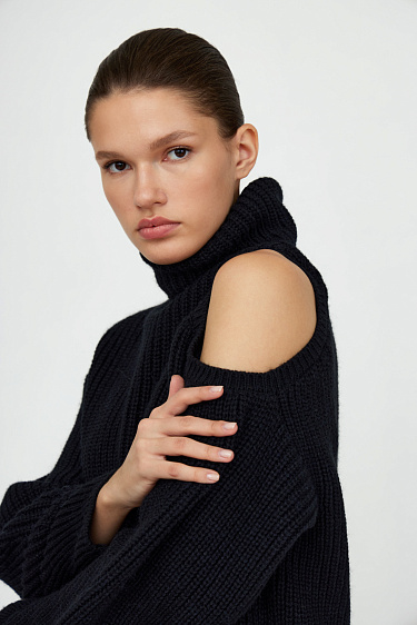 Jumper with cut-out on the shoulder - BRUSNIKA Women Clothes
