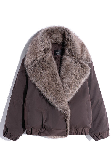 Down jacket with a fur collar - BRUSNIKA Women Clothes
