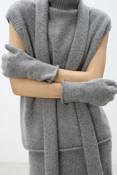 Mittens with fox down - BRUSNIKA Women Clothes