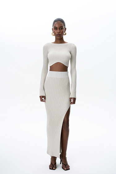 Knitted skirt with a side slit - BRUSNIKA Women Clothes