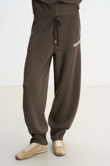 Jogger trousers made of wool - BRUSNIKA Women Clothes