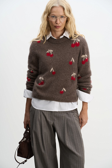 A fox down jumper with a cherry pattern - BRUSNIKA Women Clothes