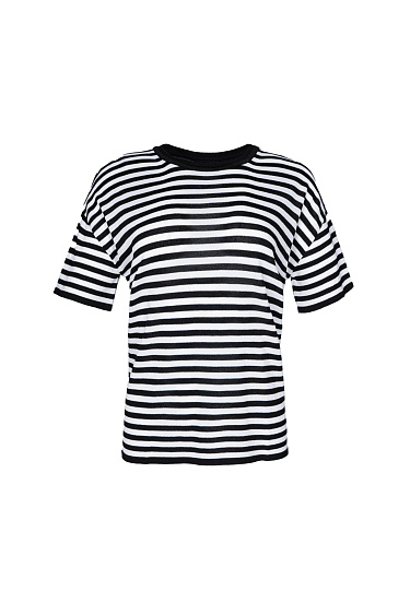 Straight T-shirt - BRUSNIKA Women Clothes
