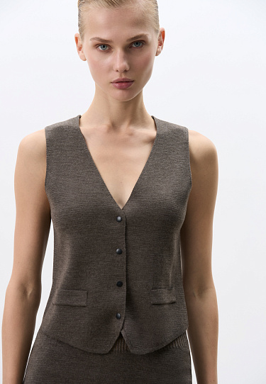 Knitted vest with buttons - BRUSNIKA Women Clothes