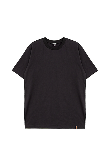 Basic T-shirt - BRUSNIKA Women Clothes
