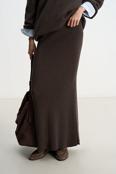 Ribbed maxi skirt - BRUSNIKA Women Clothes