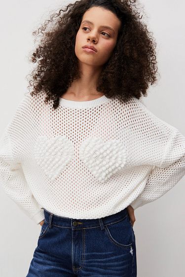 Knitted jumper with hearts - BRUSNIKA Women Clothes